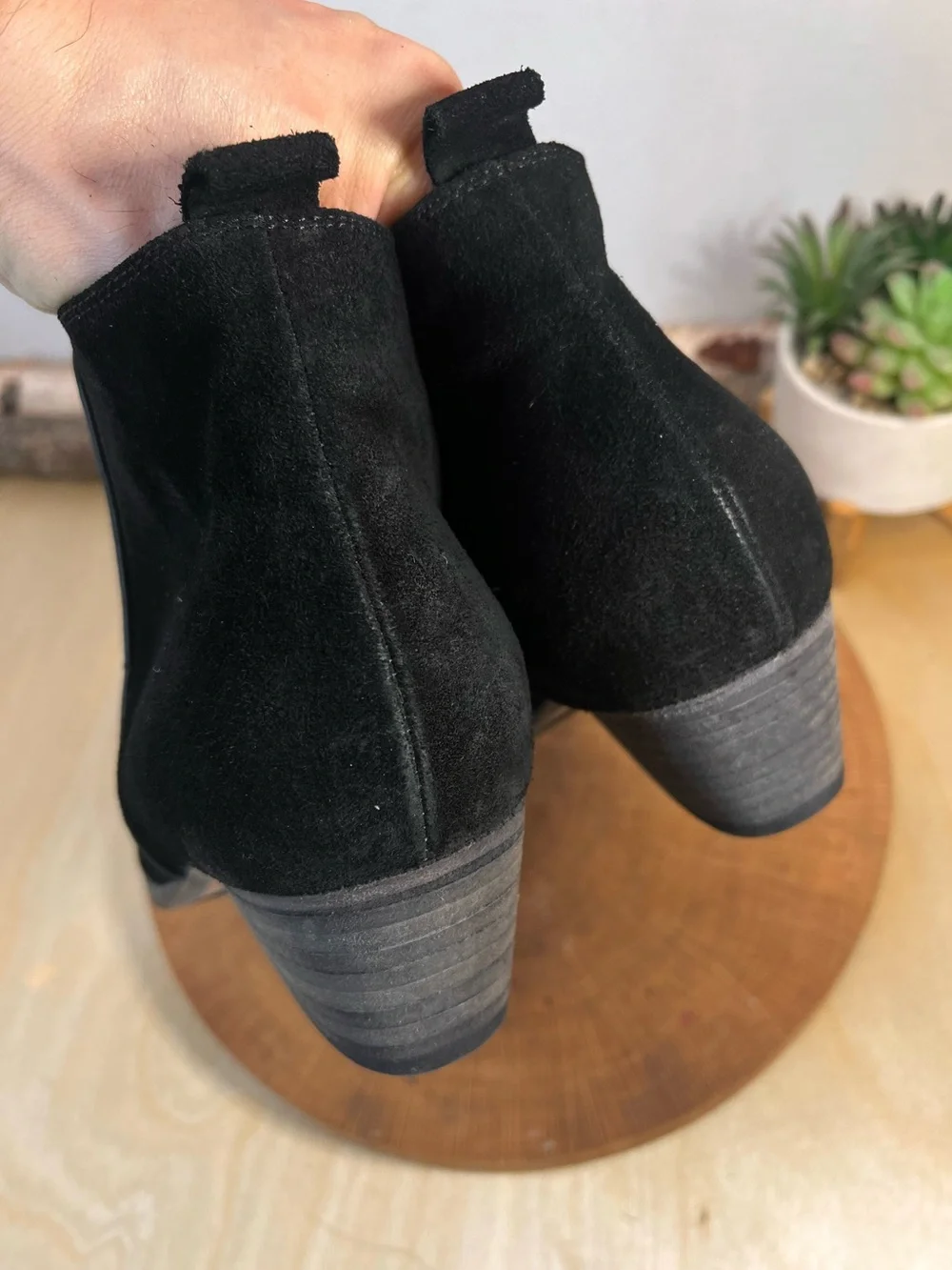 NWOB Aquatalia Marvin K Black Suede Booties Black Sole Size 9